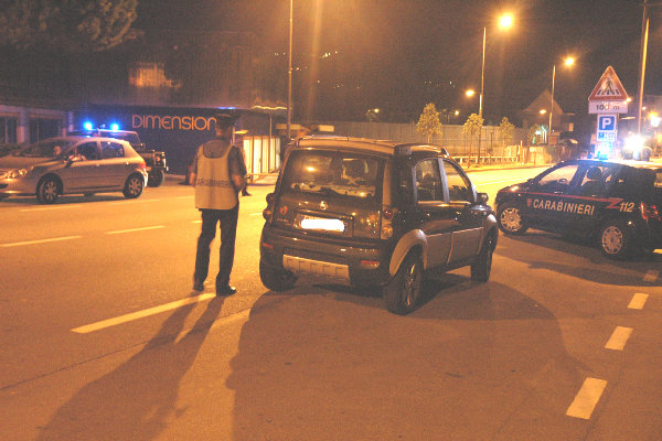 Via la patente, chiama la figlia Ma anche lei risulta ubriaca - Cronaca - L'Eco di Bergamo - Notizie di Bergamo e provincia