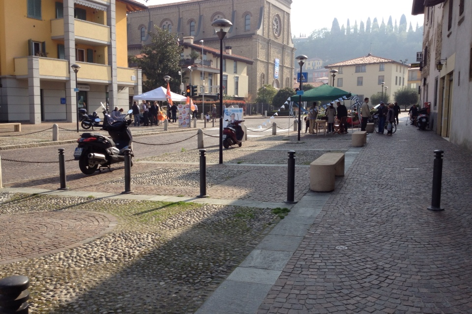 20120404-074348.jpg