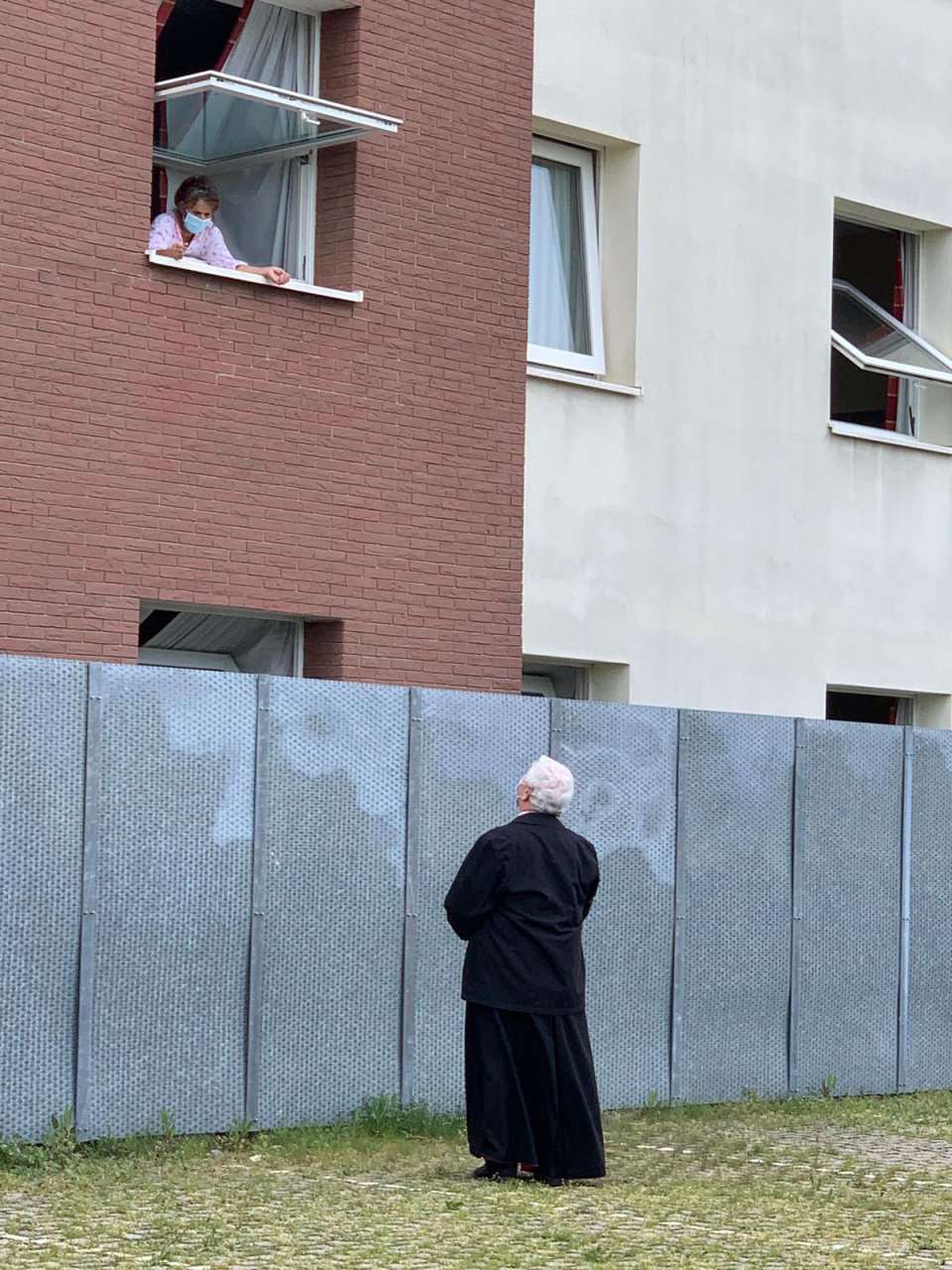 276121e2-1788-4985-b76f-e85dac51f160